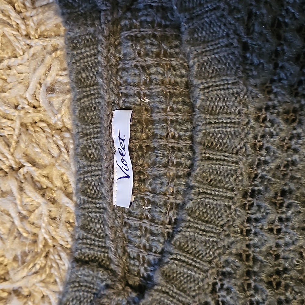 Violet sweater - Picture 3 of 4